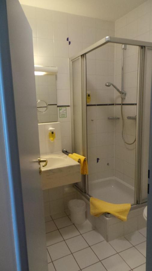 Abasto Hotel Eichenau Экстерьер фото